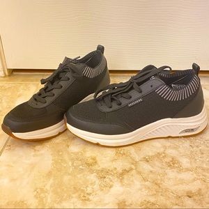 Skechers Black Aircooled ArchFit Sneakers